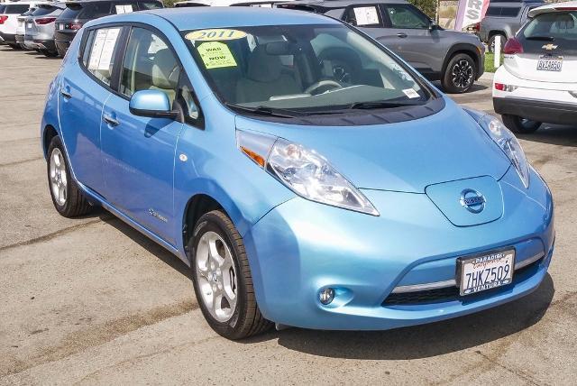 2011 Nissan LEAF Vehicle Photo in VENTURA, CA 93003-8585