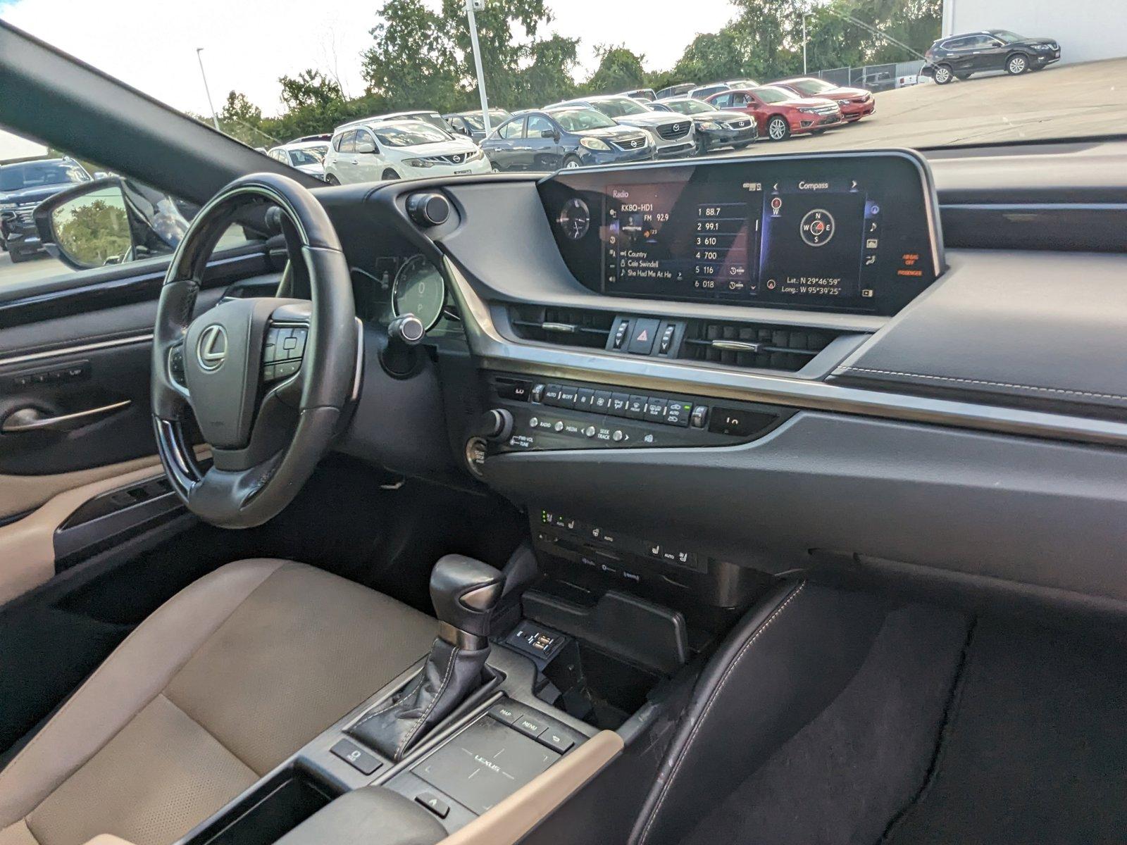 2019 Lexus ES 350 Vehicle Photo in AUSTIN, TX 78759-4154