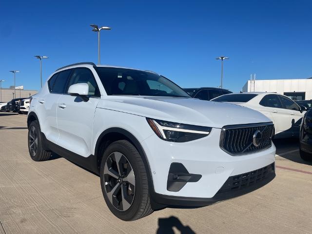 2025 Volvo XC40 Vehicle Photo in Grapevine, TX 76051