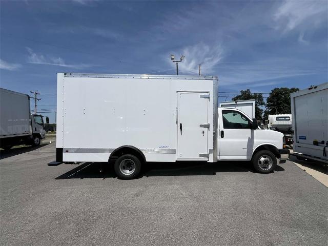 2023 Chevrolet Express Commercial Cutaway Vehicle Photo in ALCOA, TN 37701-3235