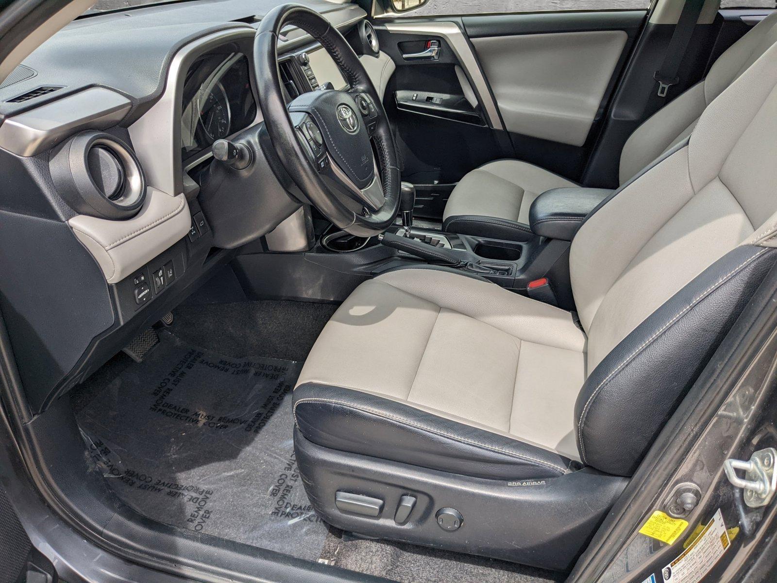 2018 Toyota RAV4 Vehicle Photo in Davie, FL 33331