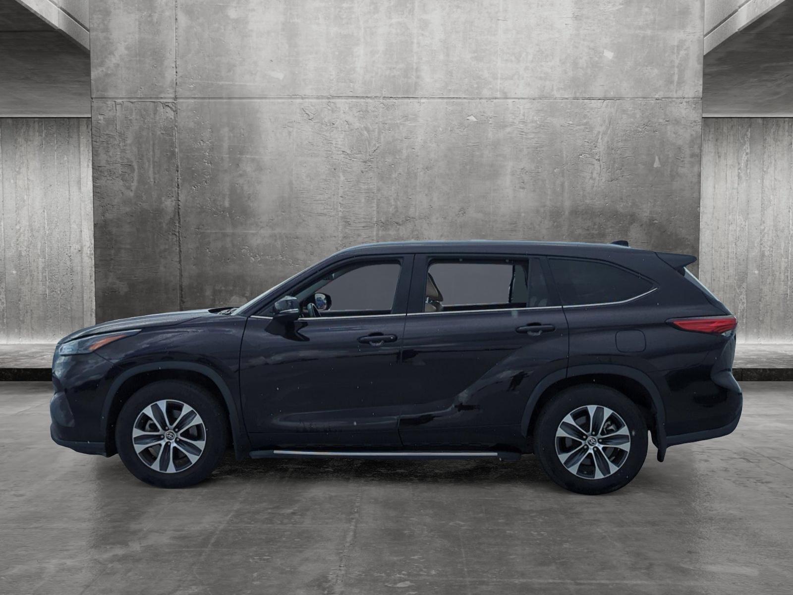 2022 Toyota Highlander Vehicle Photo in Ft. Myers, FL 33907