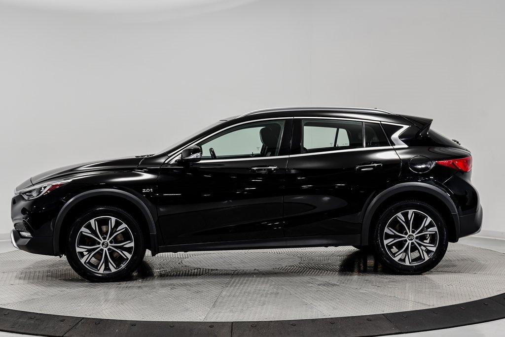 2017 INFINITI QX30 Vehicle Photo in AKRON, OH 44320-4088