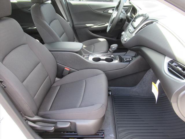 2025 Chevrolet Malibu Vehicle Photo in LEESBURG, FL 34788-4022