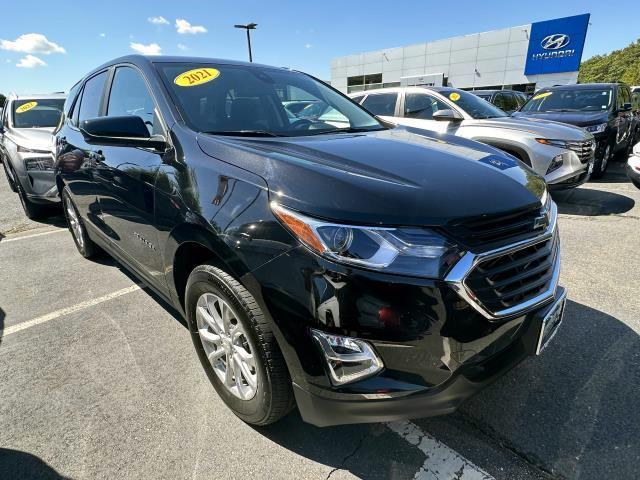 Used 2021 Chevrolet Equinox LT with VIN 2GNAXUEVXM6162881 for sale in Medford, NY