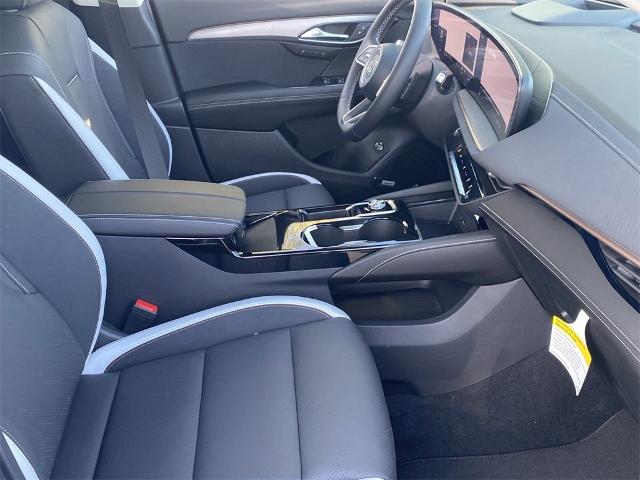 2024 Buick Envision Vehicle Photo in GOODYEAR, AZ 85338-1310