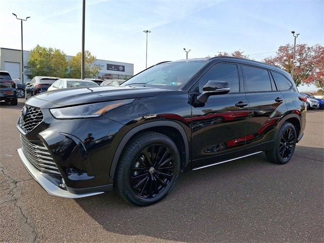 2023 Toyota Highlander Vehicle Photo in Willow Grove, PA 19090