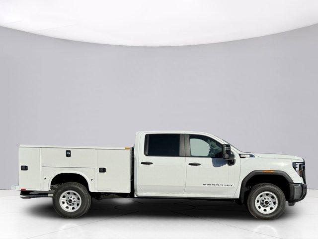 2024 GMC Sierra 3500 HD Vehicle Photo in LEOMINSTER, MA 01453-2952