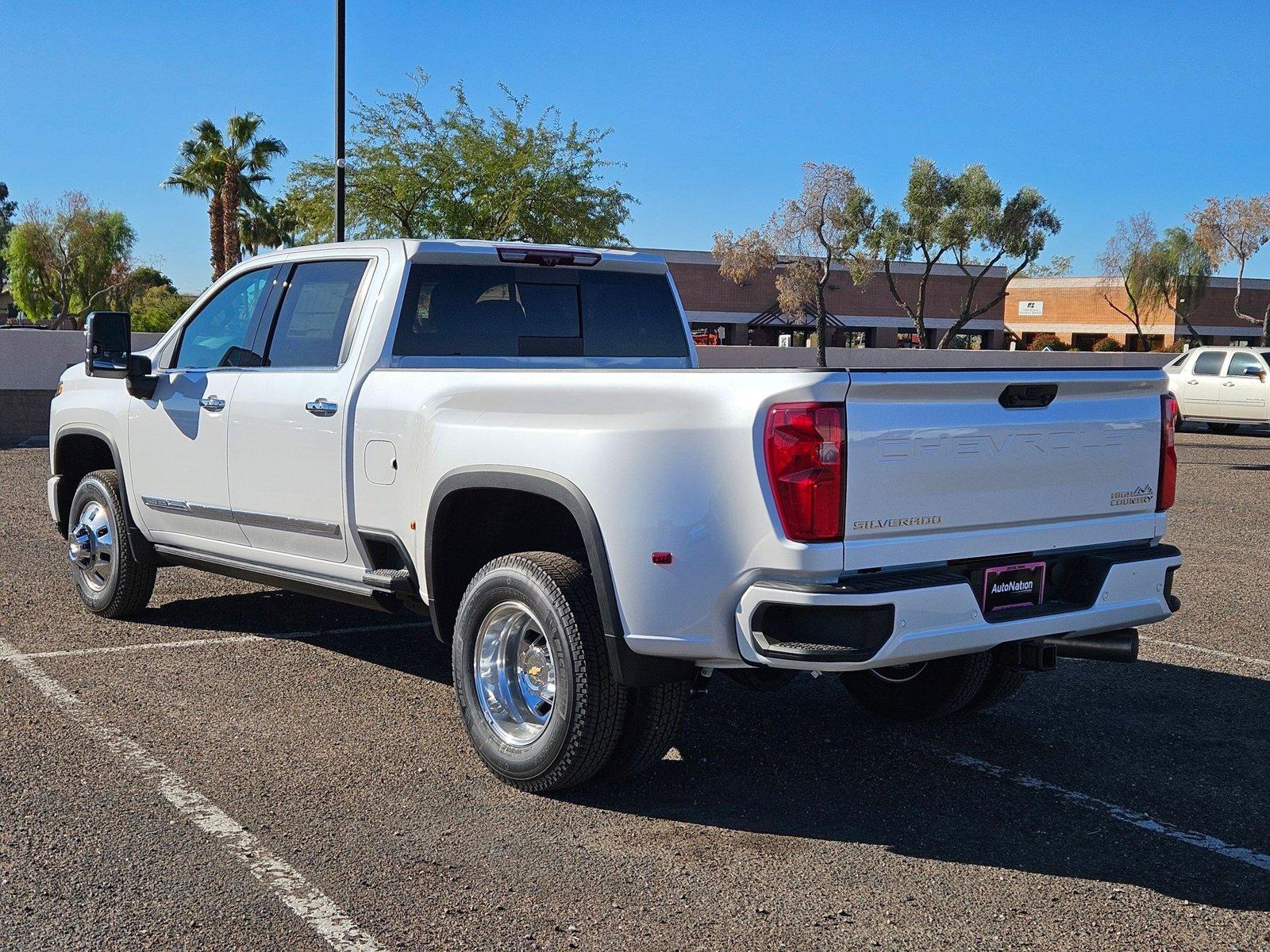 2025 Chevrolet Silverado 3500 HD Vehicle Photo in PEORIA, AZ 85382-3715