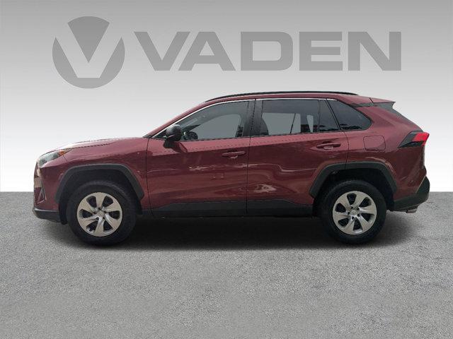 2019 Toyota RAV4 Vehicle Photo in BRUNSWICK, GA 31525-1881