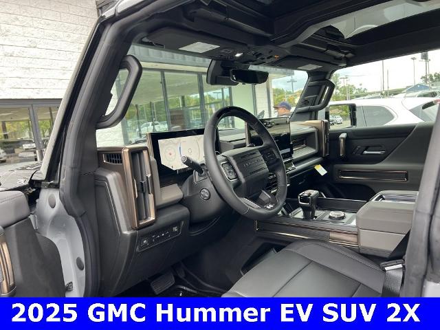 2025 GMC HUMMER EV SUV Vehicle Photo in CHICOPEE, MA 01020-5001