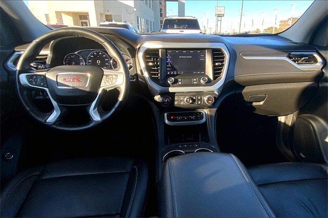 2023 GMC Acadia Vehicle Photo in TOPEKA, KS 66609-0000