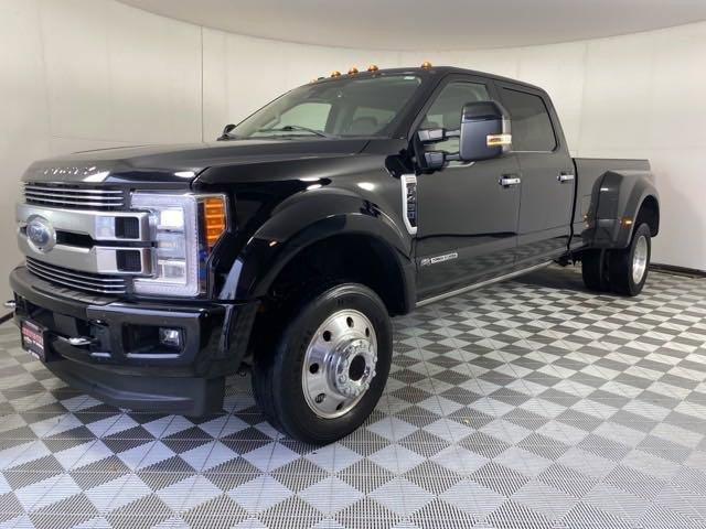 2018 Ford Super Duty F-450 DRW Vehicle Photo in MEDINA, OH 44256-9001