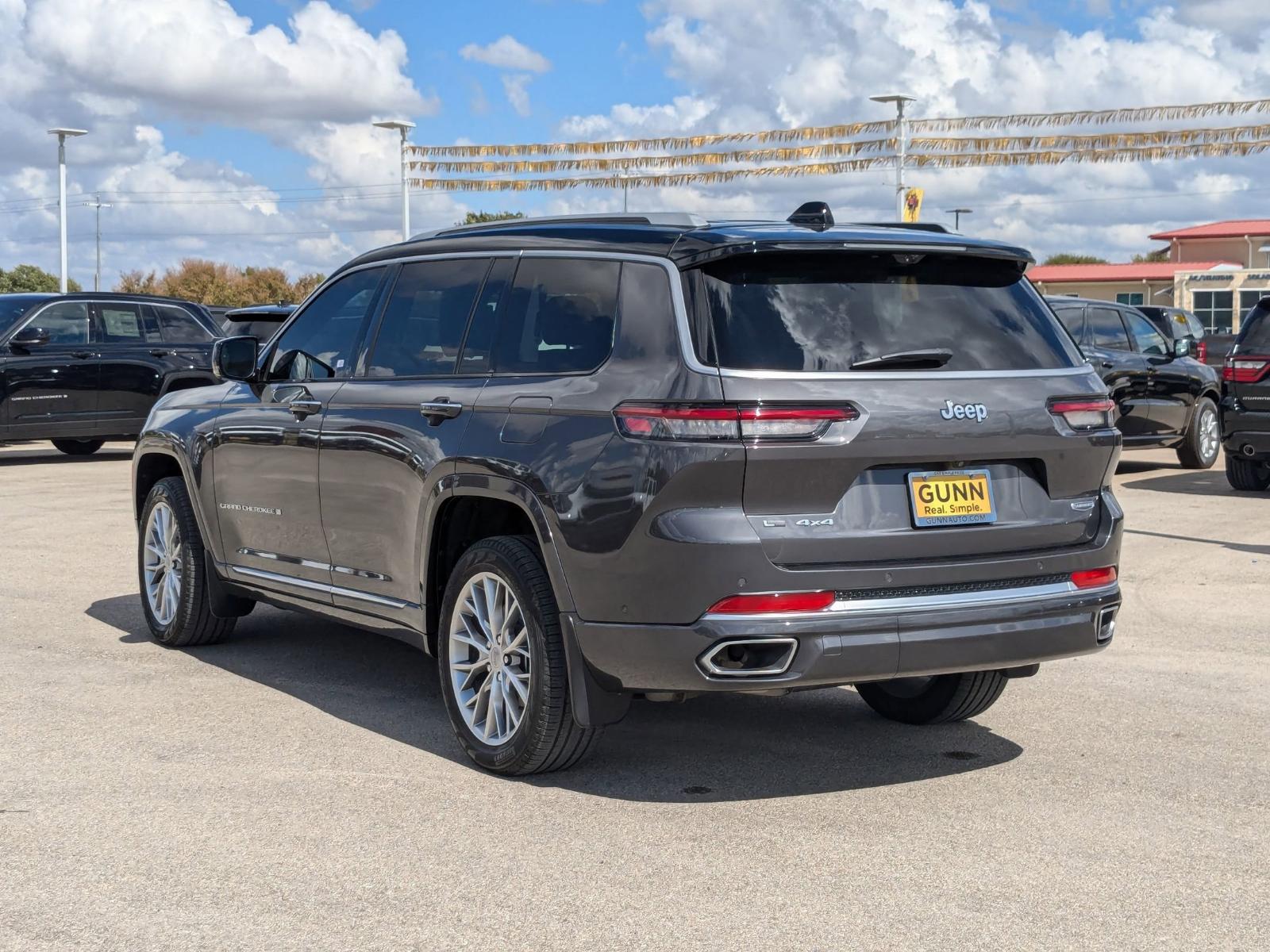 2022 Jeep Grand Cherokee L Vehicle Photo in Seguin, TX 78155