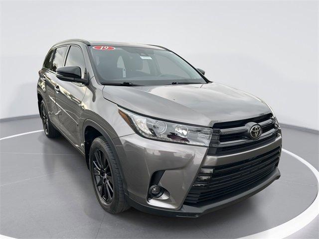 2019 Toyota Highlander Vehicle Photo in BOWLING GREEN, KY 42104-4102