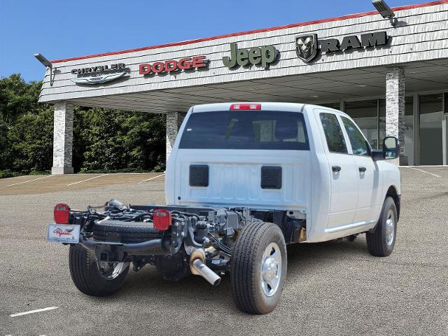 2024 Ram 3500 Vehicle Photo in Ennis, TX 75119-5114