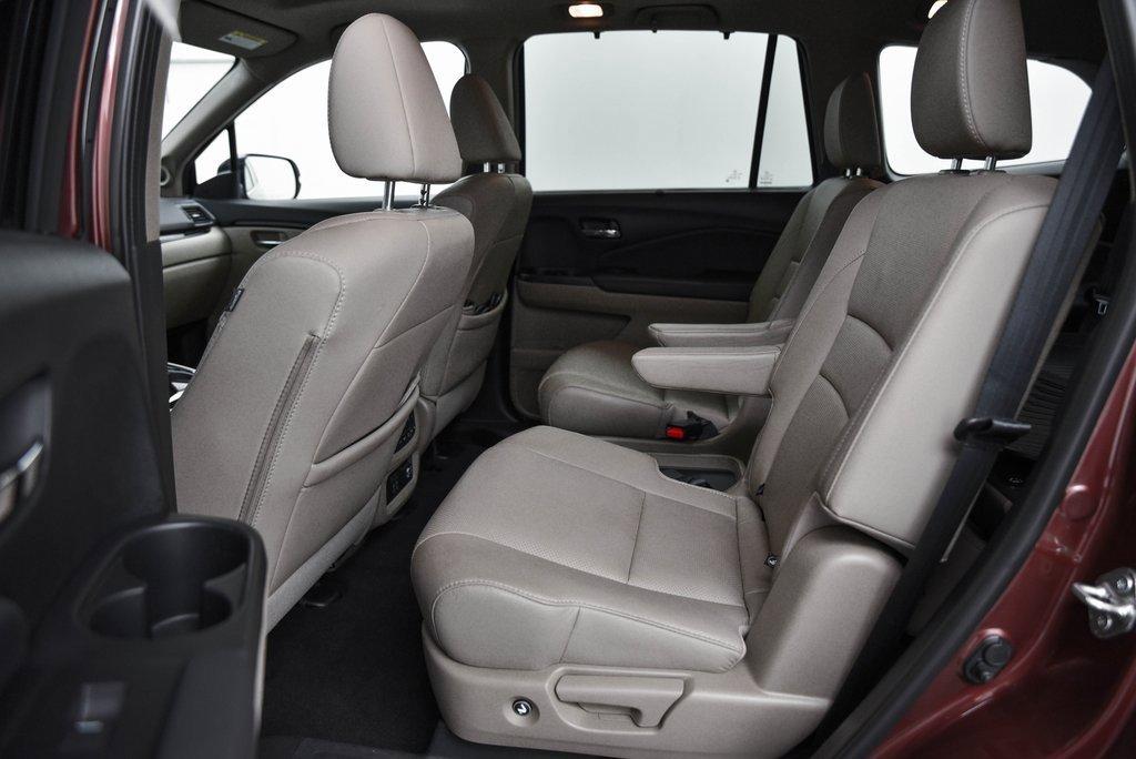 2019 Honda Pilot Vehicle Photo in AKRON, OH 44303-2185