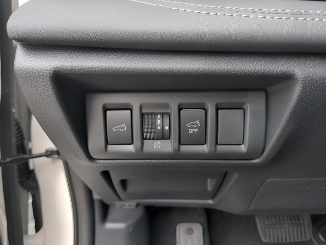 2025 Subaru Outback Vehicle Photo in Green Bay, WI 54304