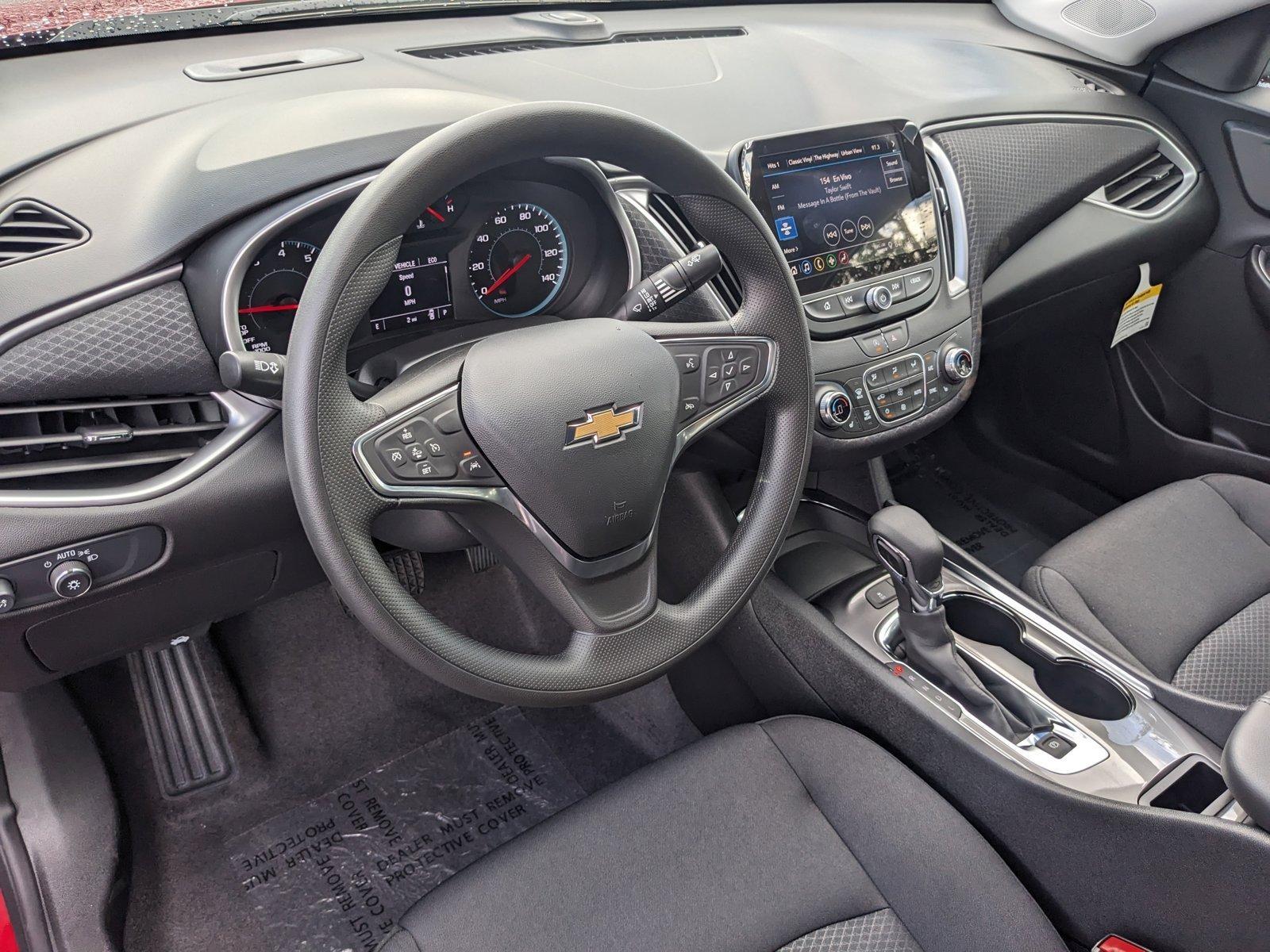 2025 Chevrolet Malibu Vehicle Photo in GREENACRES, FL 33463-3207