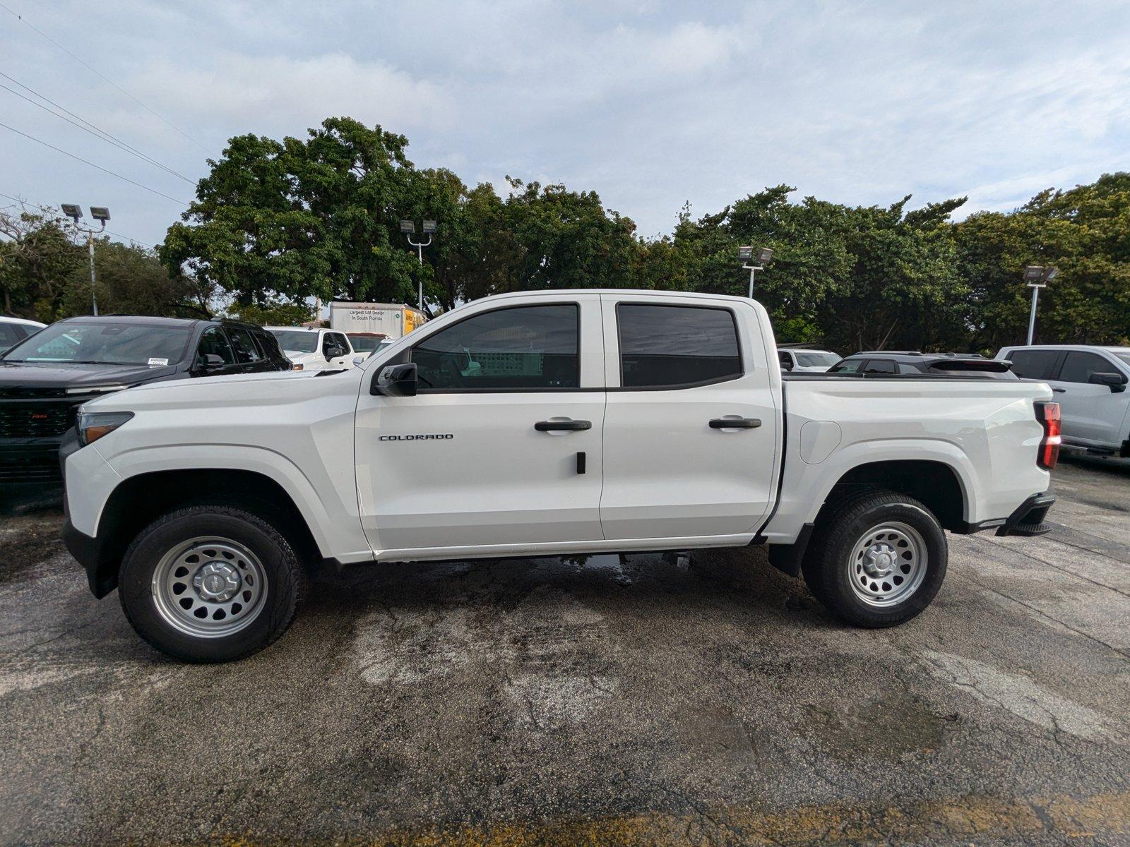 2024 Chevrolet Colorado Vehicle Photo in MIAMI, FL 33134-2699