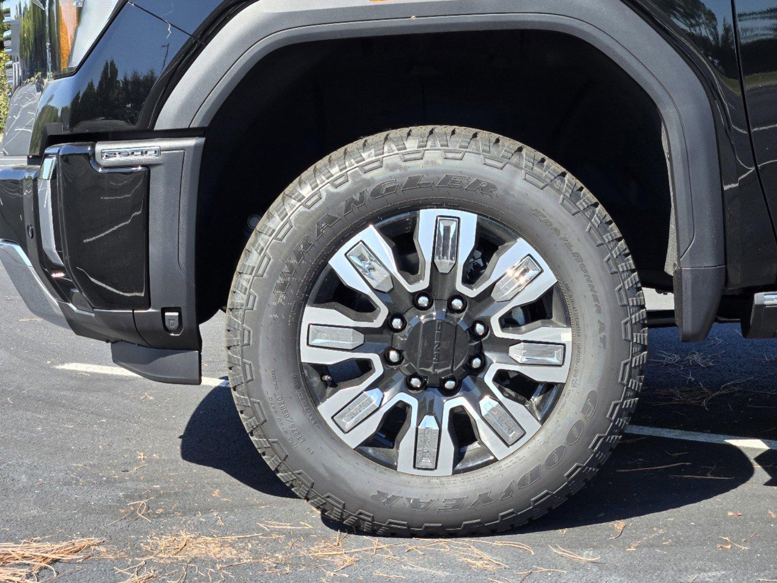 2024 GMC Sierra 2500 HD Vehicle Photo in DALLAS, TX 75209-3016