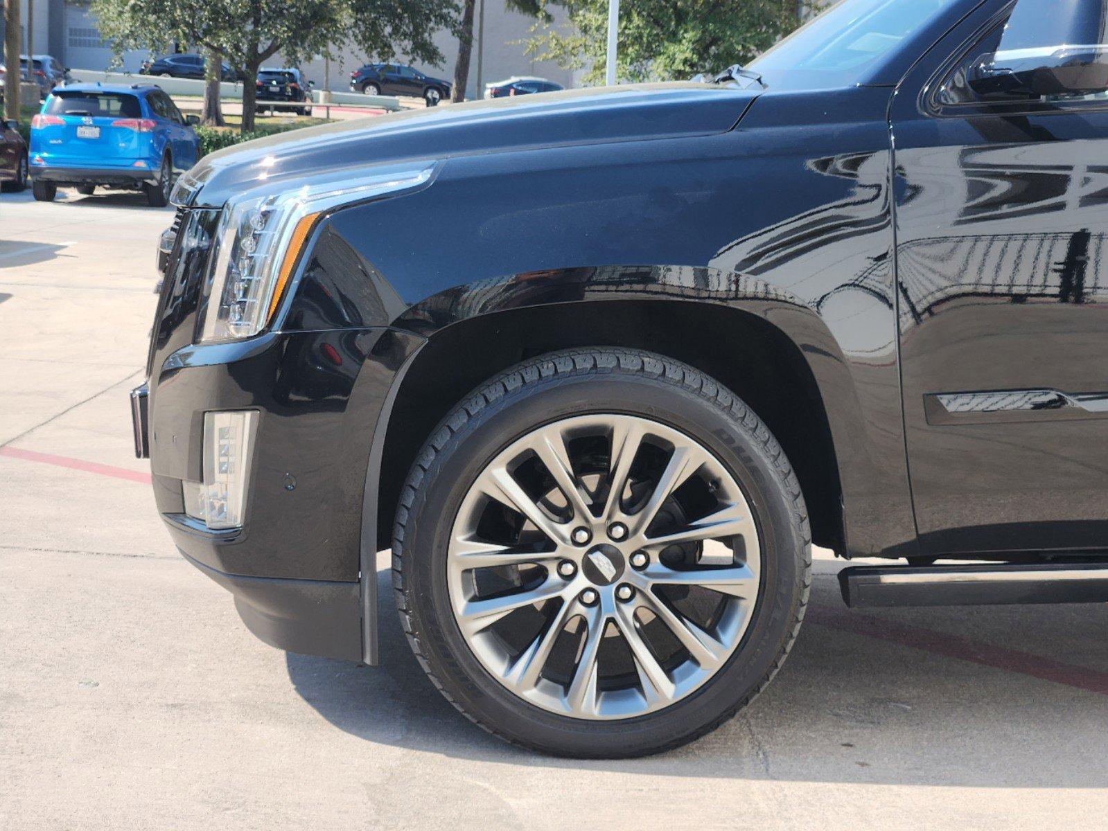 2020 Cadillac Escalade ESV Vehicle Photo in GRAPEVINE, TX 76051-8302