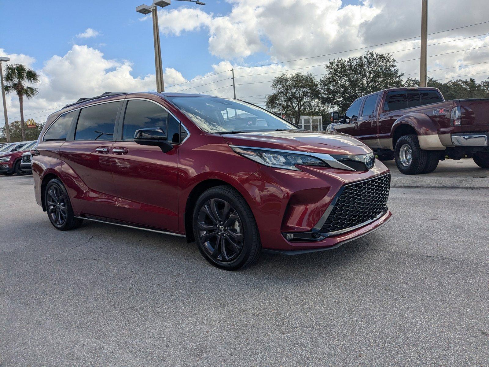 2022 Toyota Sienna Vehicle Photo in Winter Park, FL 32792