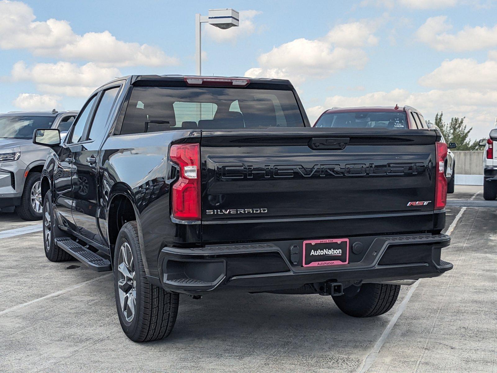 2025 Chevrolet Silverado 1500 Vehicle Photo in MIAMI, FL 33172-3015