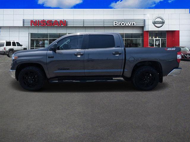 Used 2020 Toyota Tundra SR5 with VIN 5TFEY5F15LX262328 for sale in Del Rio, TX