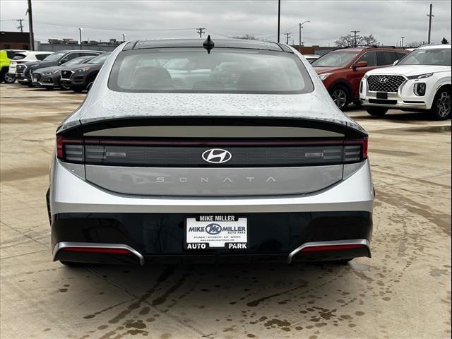 2024 Hyundai SONATA Vehicle Photo in Peoria, IL 61615