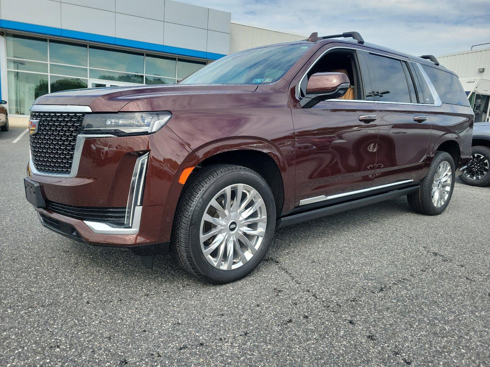 2022 Cadillac Escalade ESV Vehicle Photo in BETHLEHEM, PA 18017-9401