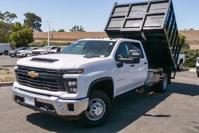 2024 Chevrolet Silverado 3500 HD CC Vehicle Photo in VENTURA, CA 93003-8585