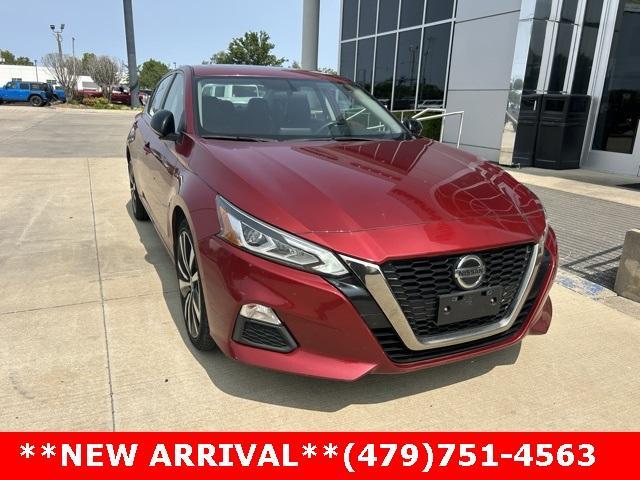 Used 2019 Nissan Altima SR with VIN 1N4BL4CW1KC245162 for sale in Bentonville, AR