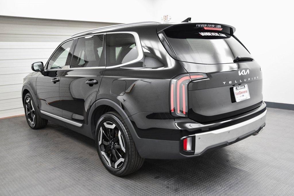 2024 Kia Telluride Vehicle Photo in AKRON, OH 44303-2185