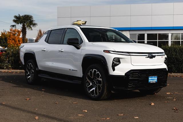 2024 Chevrolet Silverado EV Vehicle Photo in NEWBERG, OR 97132-1927