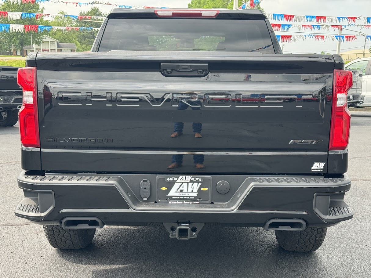 2024 Chevrolet Silverado 1500 Vehicle Photo in BOONVILLE, IN 47601-9633