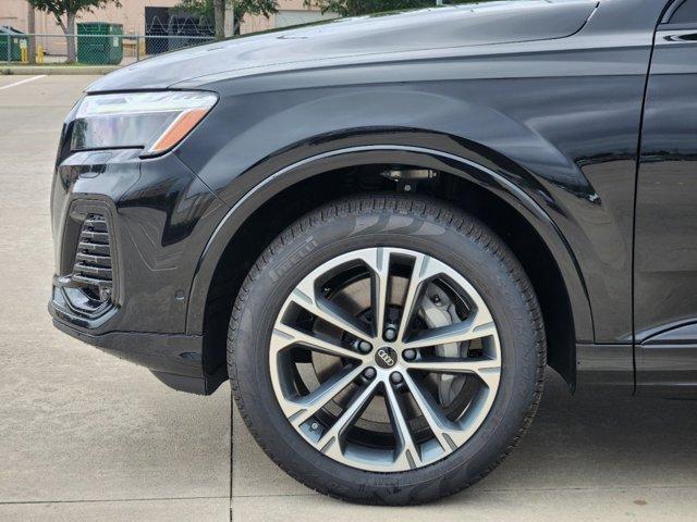 2025 Audi Q7 Vehicle Photo in HOUSTON, TX 77090