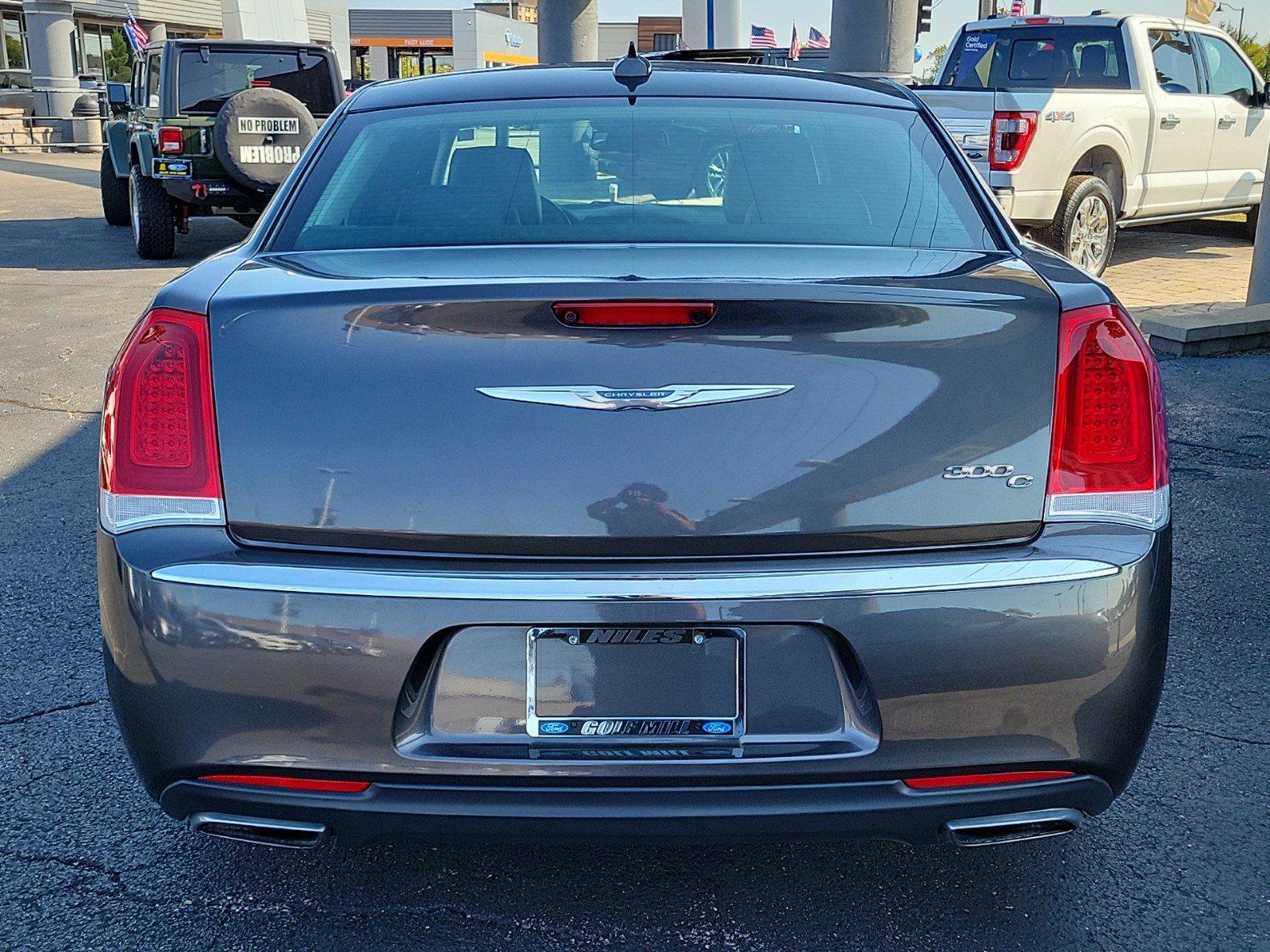 2015 Chrysler 300 Vehicle Photo in Plainfield, IL 60586