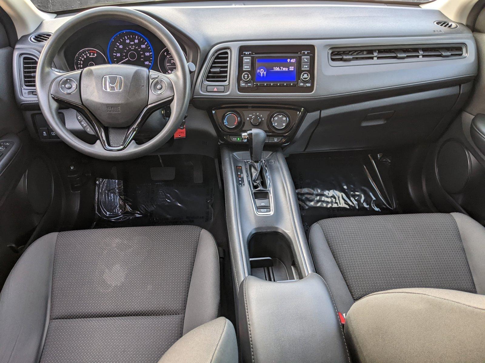 2019 Honda HR-V Vehicle Photo in Pembroke Pines , FL 33084