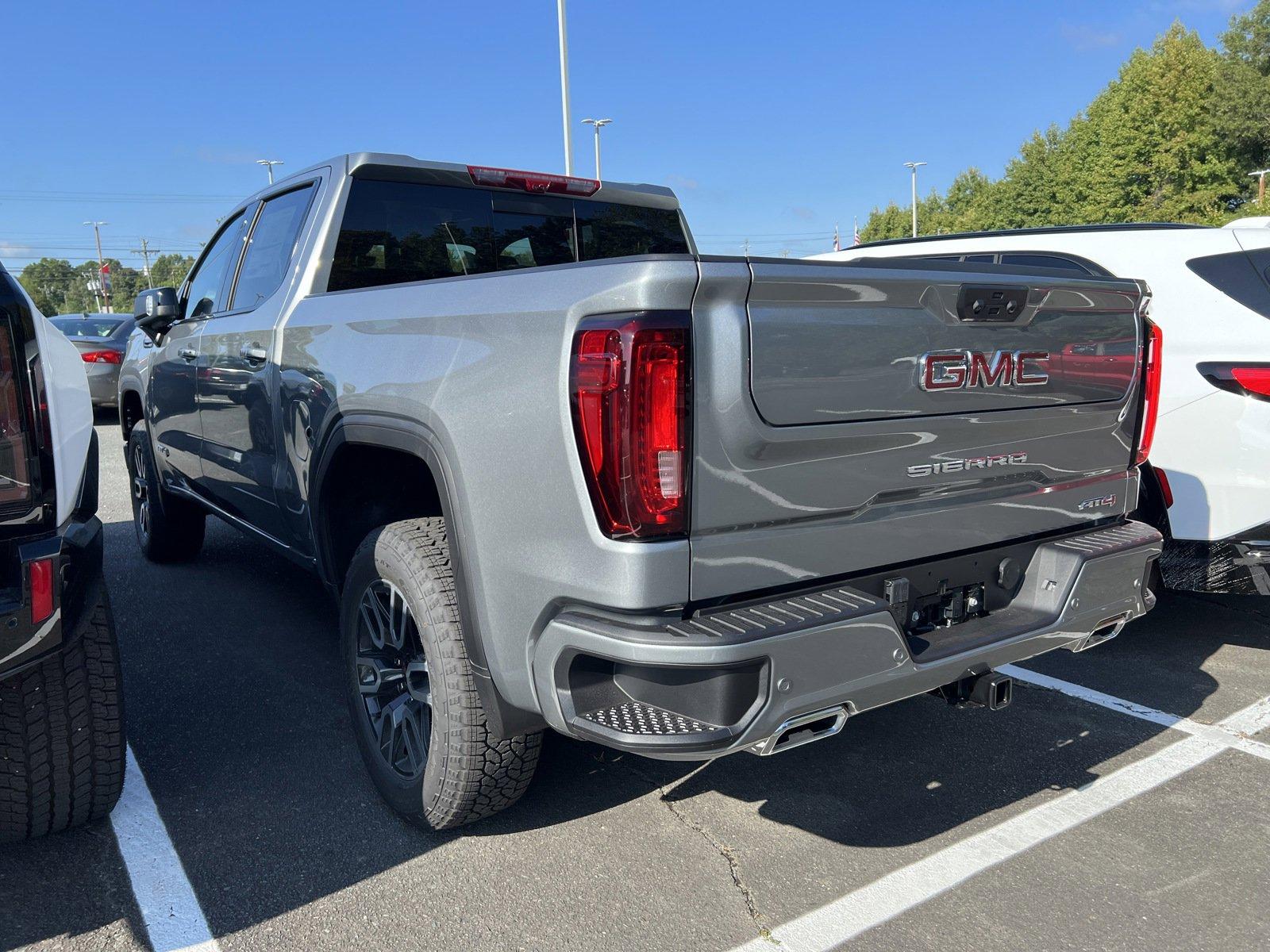 2025 GMC Sierra 1500 Vehicle Photo in MONROE, NC 28110-8431