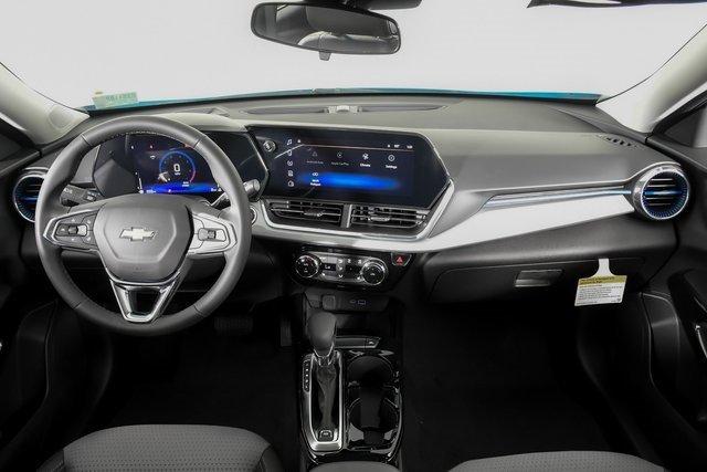 2025 Chevrolet Trax Vehicle Photo in PUYALLUP, WA 98371-4149