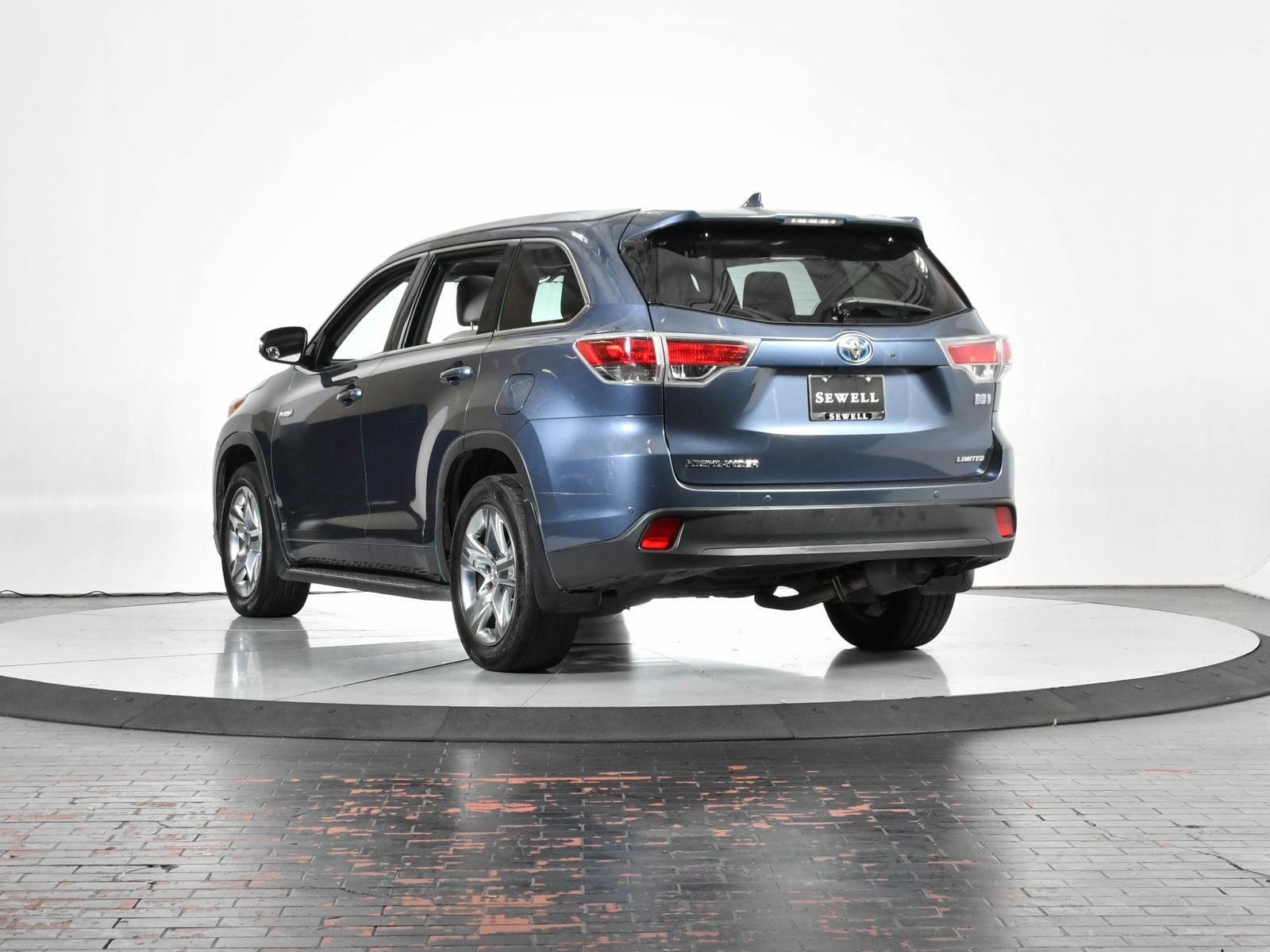 2015 Toyota Highlander Hybrid Vehicle Photo in DALLAS, TX 75235