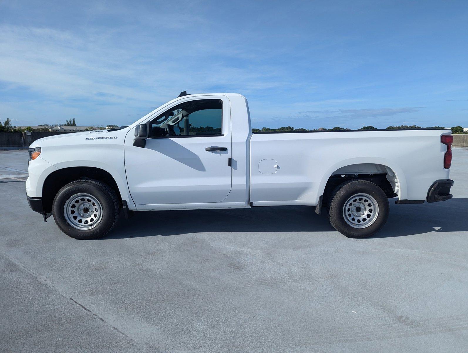 2025 Chevrolet Silverado 1500 Vehicle Photo in PEMBROKE PINES, FL 33024-6534