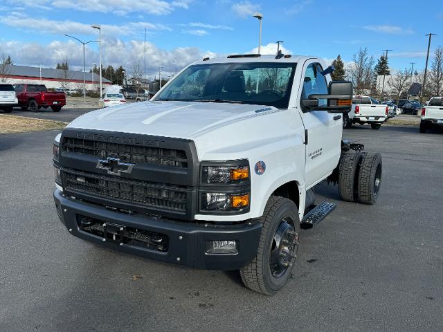 2023 Chevrolet Silverado Chassis Cab Vehicle Photo in POST FALLS, ID 83854-5365