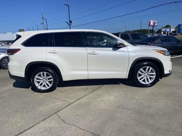 Used 2015 Toyota Highlander LE with VIN 5TDZARFH7FS016336 for sale in Jasper, AL