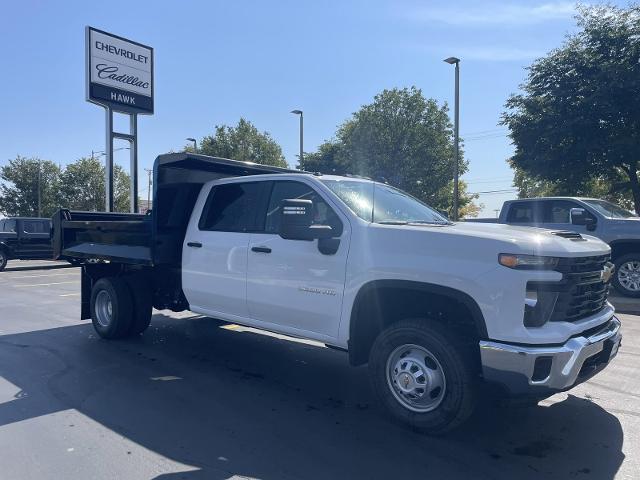 2024 Chevrolet Silverado 3500 HD CC Vehicle Photo in JOLIET, IL 60435-8135