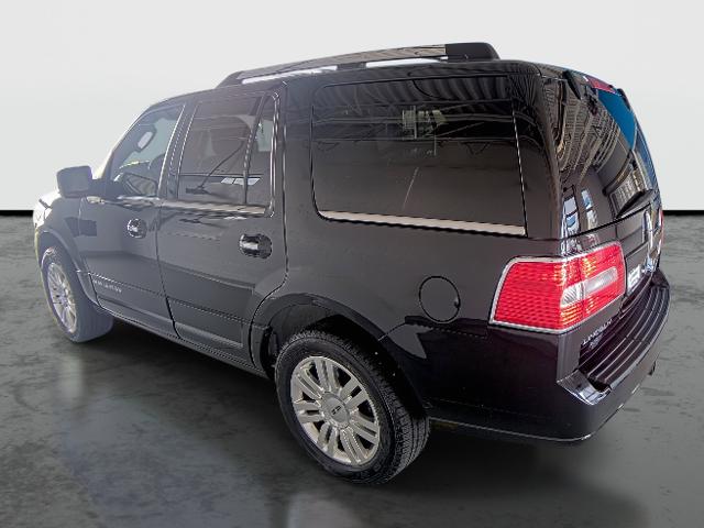 2011 Lincoln Navigator Vehicle Photo in WENTZVILLE, MO 63385-1017