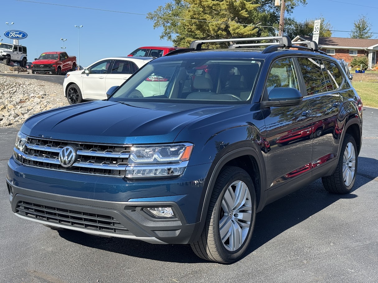 2020 Volkswagen Atlas Vehicle Photo in BOONVILLE, IN 47601-9633