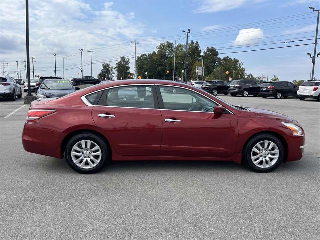 2015 Nissan Altima Vehicle Photo in ALCOA, TN 37701-3235