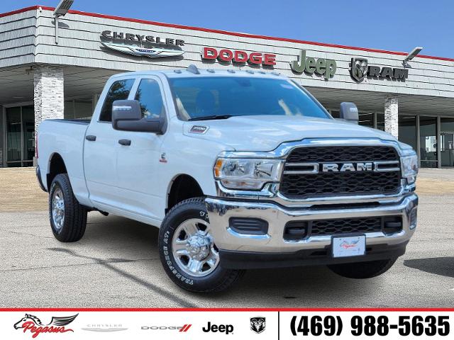 2024 Ram 3500 Vehicle Photo in Ennis, TX 75119-5114